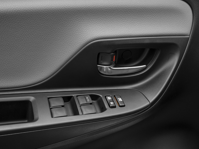 2017 Toyota Yaris L