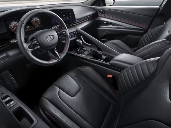 Hyundai Elantra Interiors