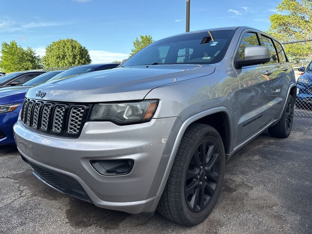 2017 Jeep Grand Cherokee Altitude 4WD's photo