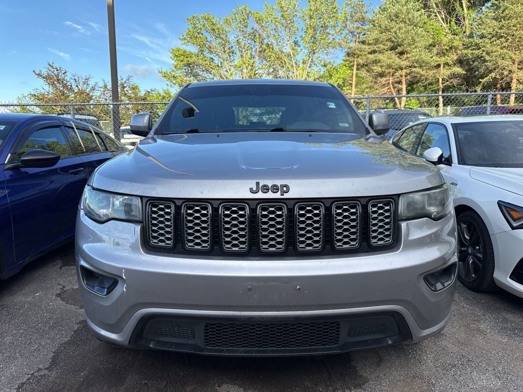 Used 2017 Jeep Grand Cherokee Altitude with VIN 1C4RJFAGXHC874644 for sale in Kansas City