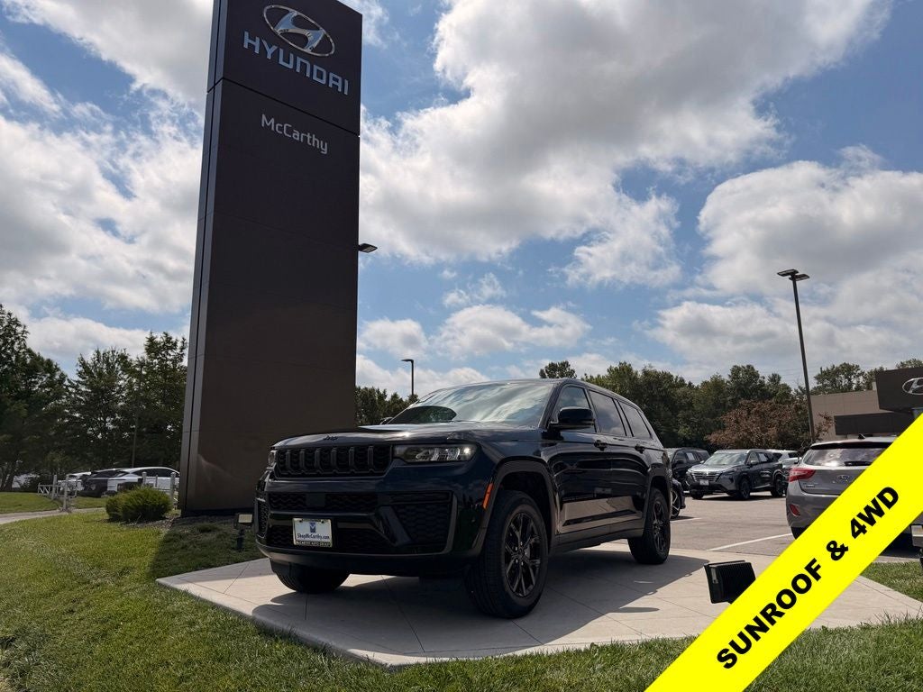 2026 Jeep Grand Cherokee L Laredo Altitude 4x4's photo