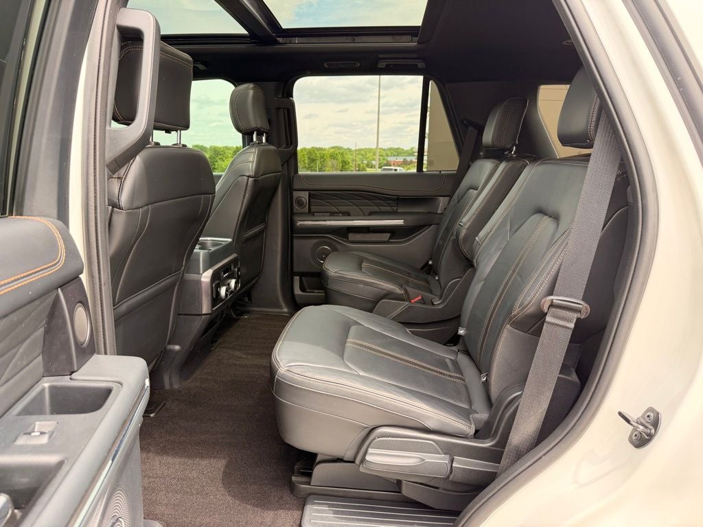 2022 Ford Expedition Platinum
