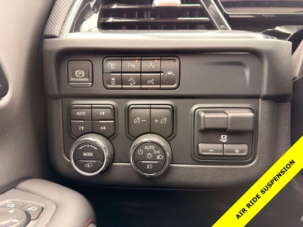 2025 Chevrolet Tahoe RST