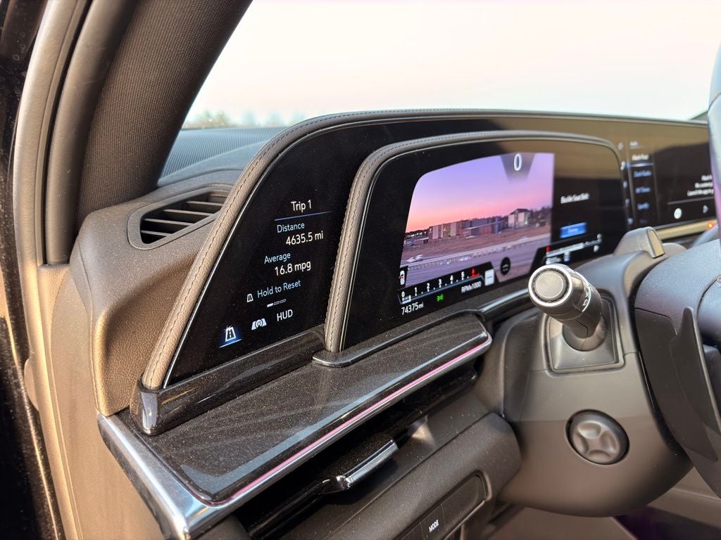 2023 Cadillac Escalade Sport