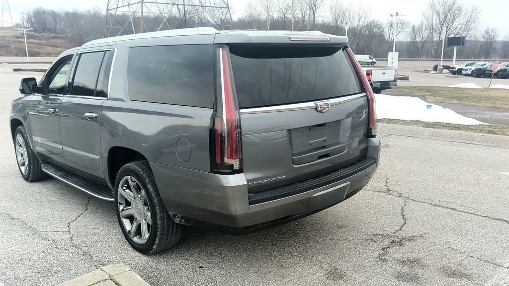 Used 2018 Cadillac Escalade ESV Luxury with VIN 1GYS4HKJ4JR193200 for sale in Kansas City