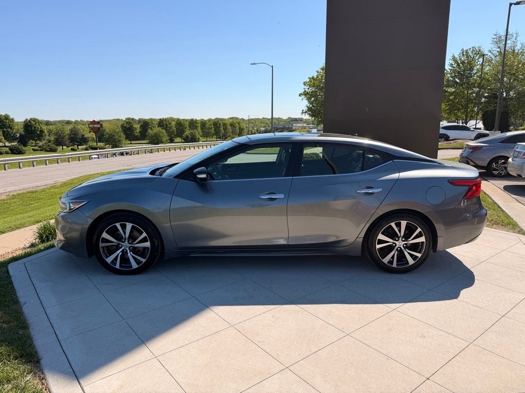 Used 2016 Nissan Maxima Platinum with VIN 1N4AA6AP6GC398894 for sale in Kansas City