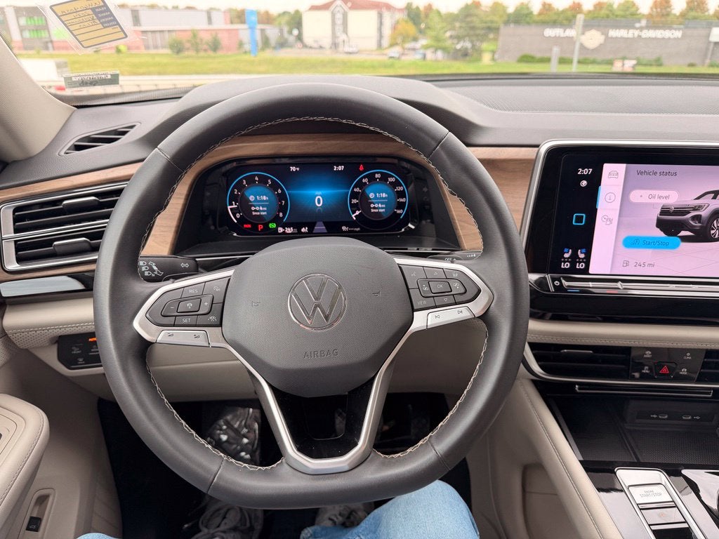 2024 Volkswagen Atlas 2.0T SE w/Technology