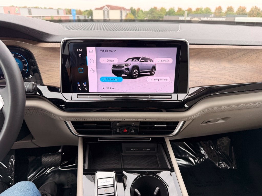 2024 Volkswagen Atlas 2.0T SE w/Technology