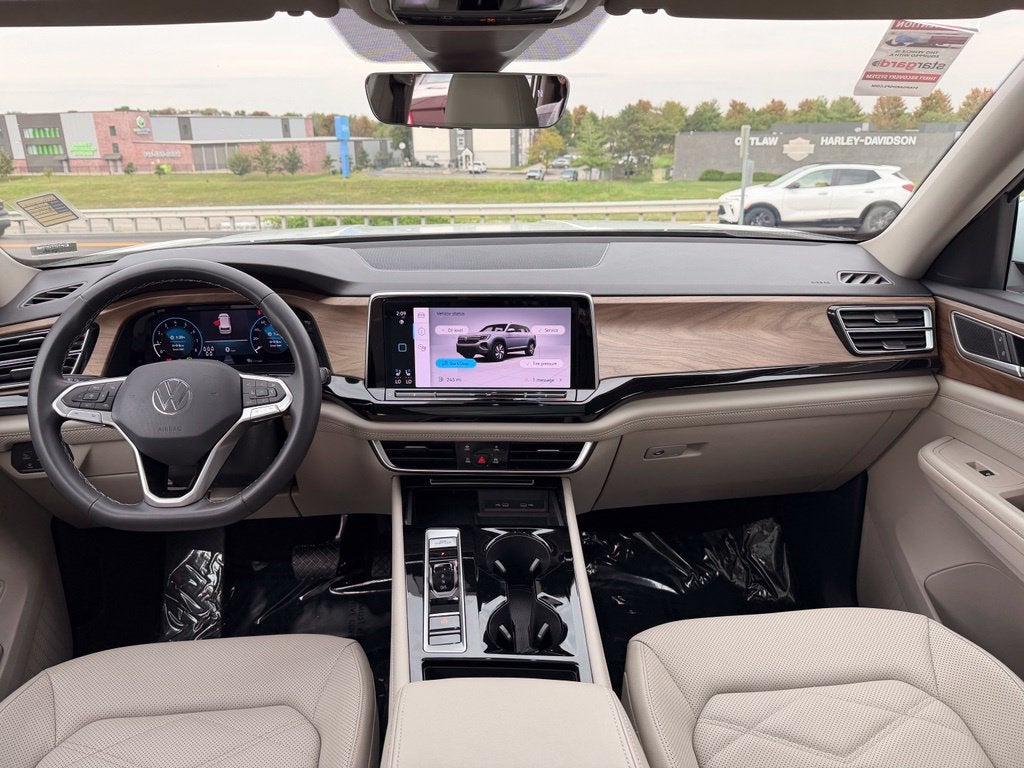 2024 Volkswagen Atlas 2.0T SE w/Technology