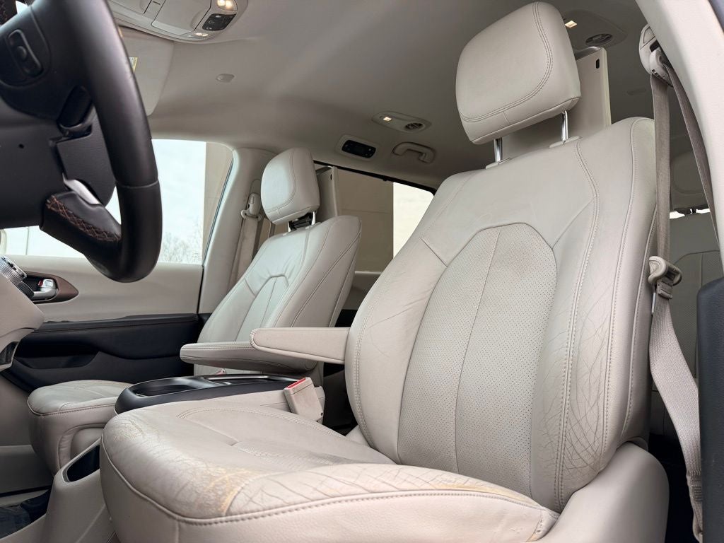 2017 Chrysler Pacifica Touring L Plus