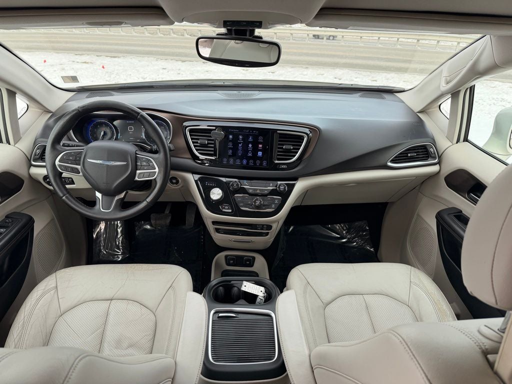 2017 Chrysler Pacifica Touring L Plus