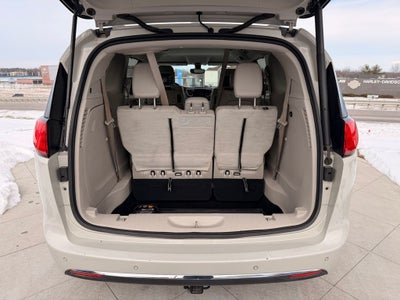 2017 Chrysler Pacifica Touring L Plus