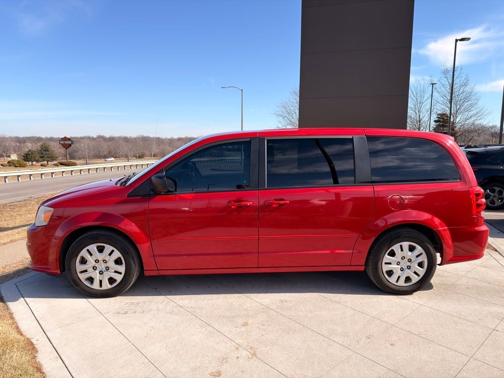 Used 2014 Dodge Grand Caravan SE with VIN 2C4RDGBG8ER432539 for sale in Blue Springs, MO