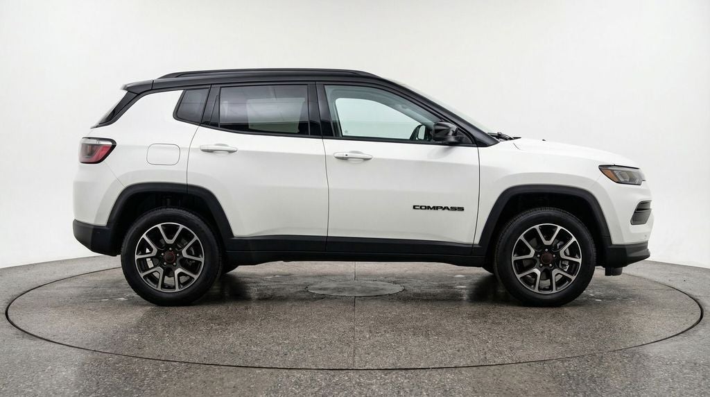 2025 Jeep Compass Trailhawk