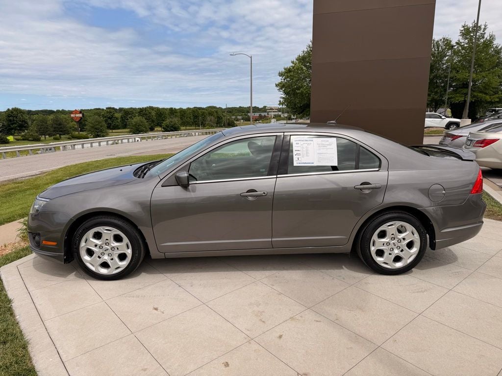 Used 2010 Ford Fusion SE with VIN 3FAHP0HA2AR116738 for sale in Kansas City