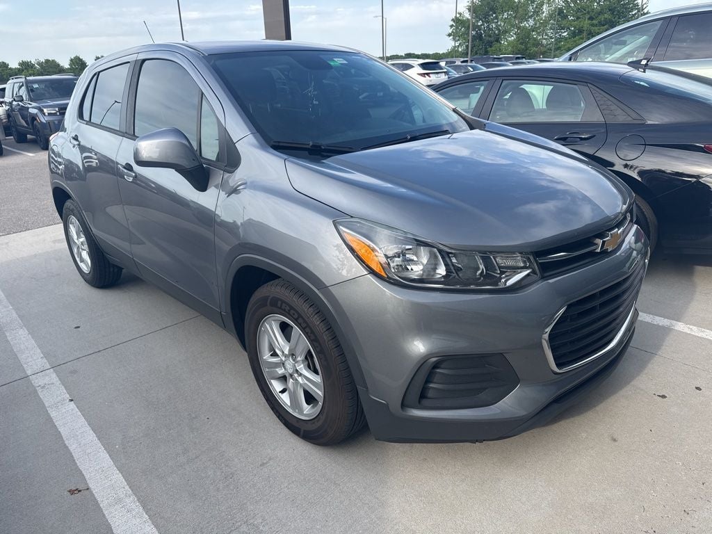 2020 Chevrolet Trax LS's photo