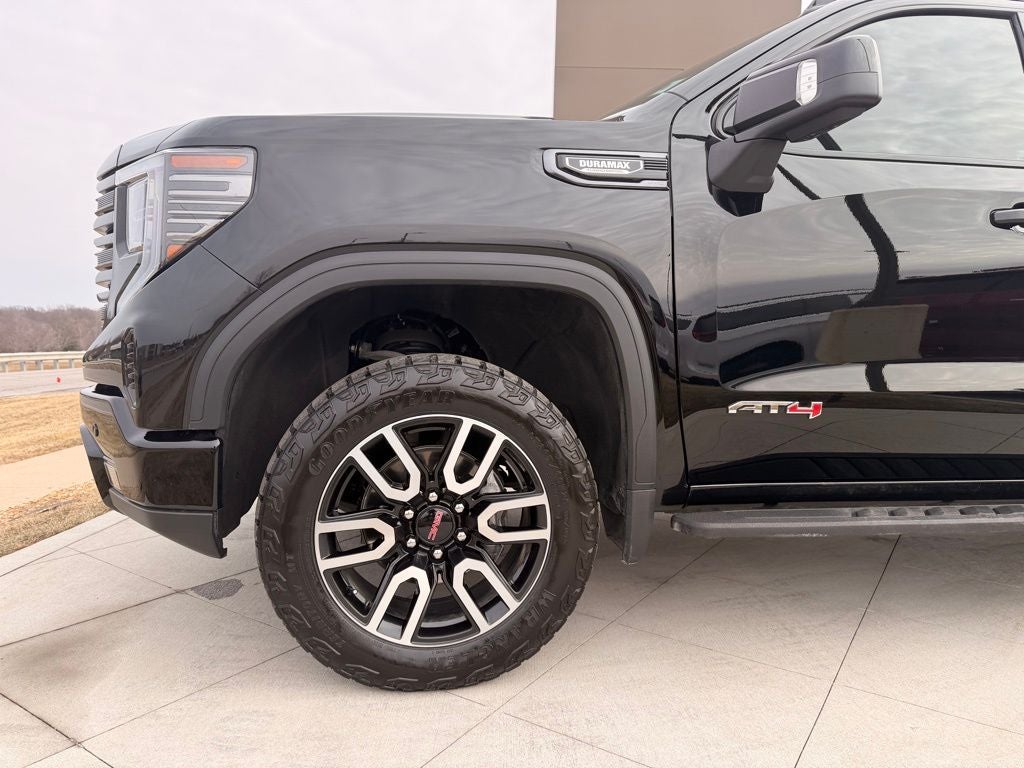 2024 GMC Sierra 1500 AT4