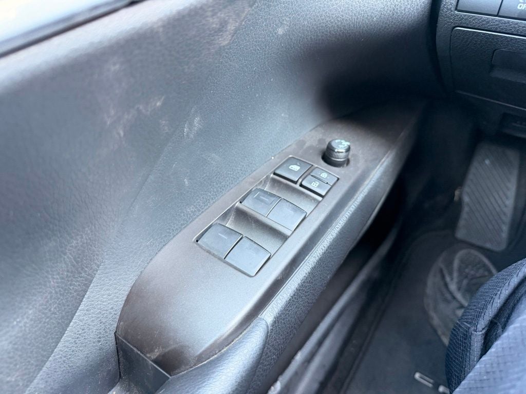 2023 Toyota Camry SE - Photo 25