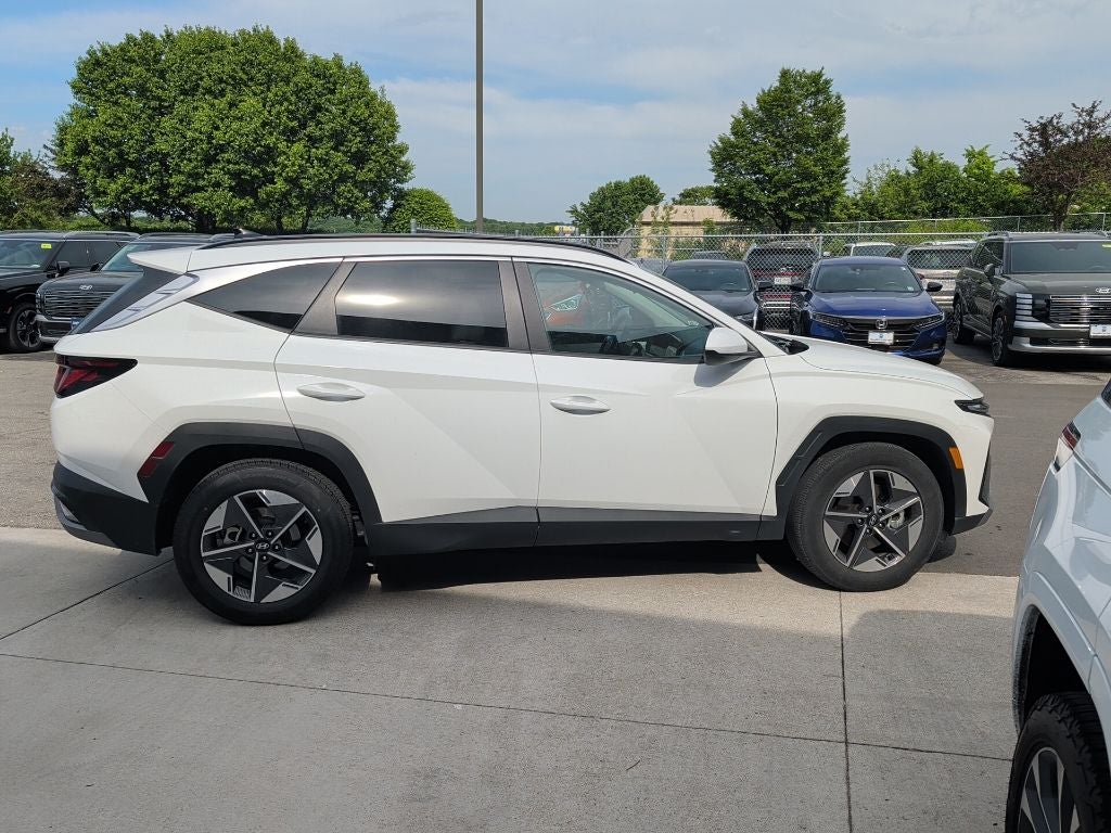2025 Hyundai TUCSON SEL