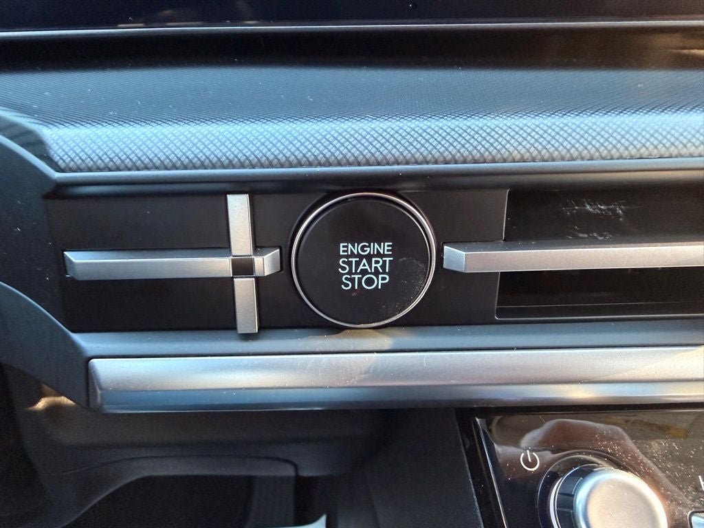 2025 Hyundai SANTA FE HYBRID SEL