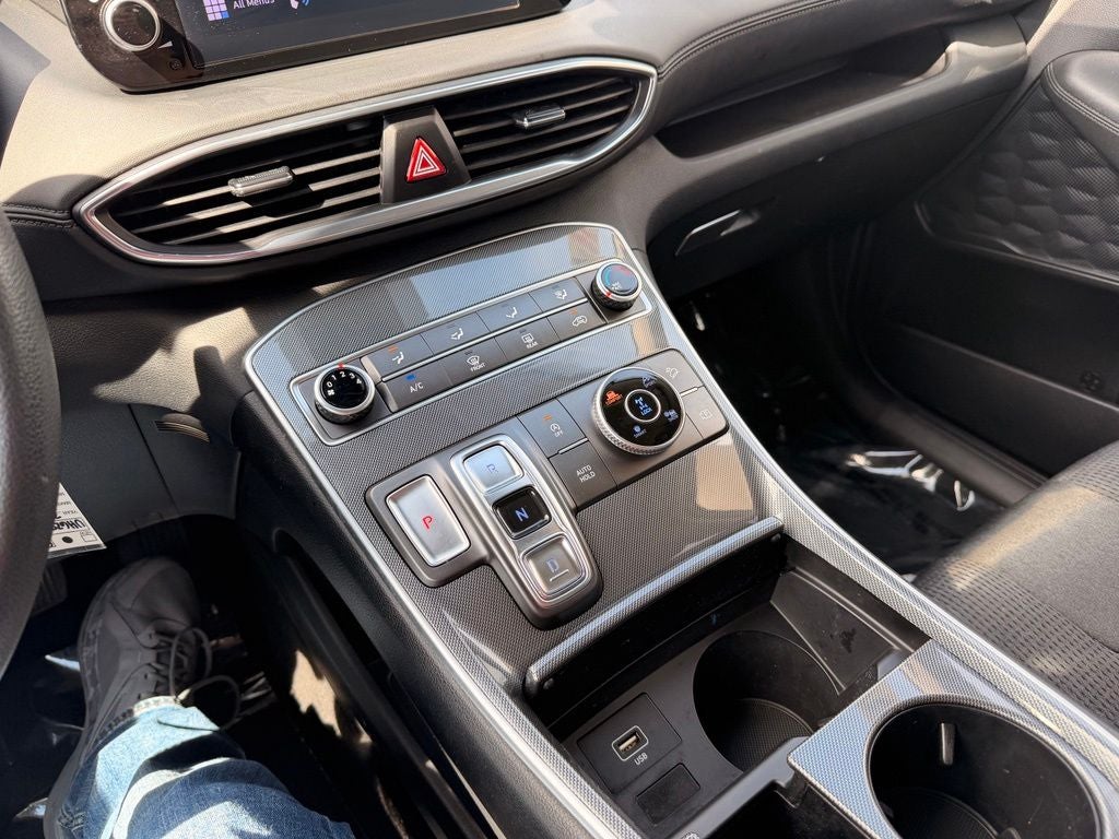 2022 Hyundai SANTA FE SE