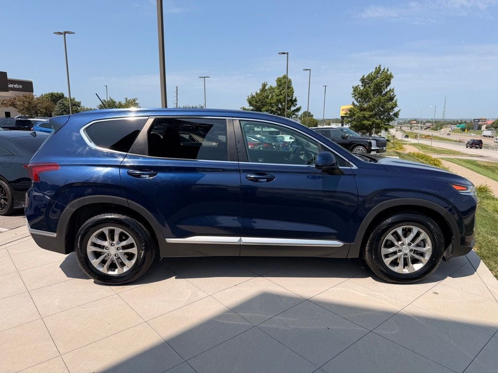 2019 Hyundai SANTA FE SE