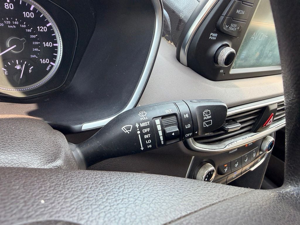 2019 Hyundai SANTA FE SE