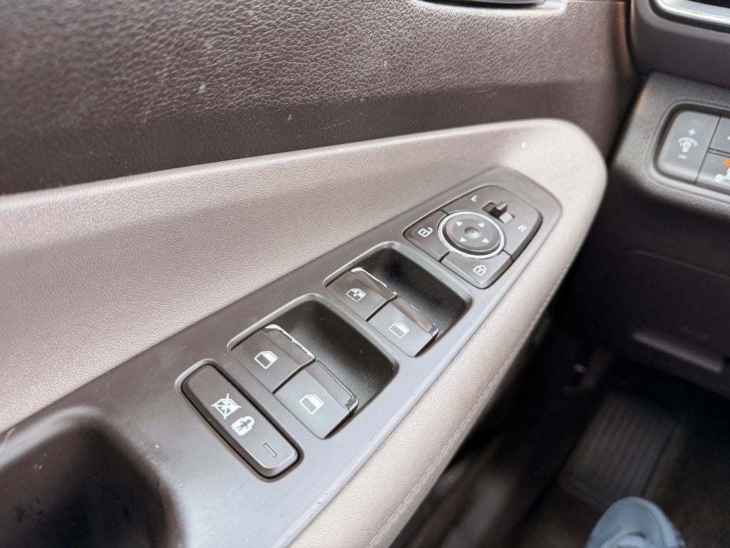 2019 Hyundai SANTA FE SE
