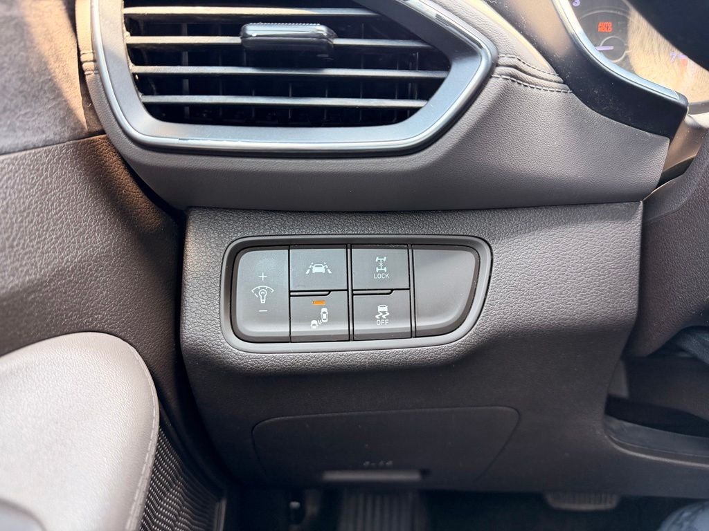 2019 Hyundai SANTA FE SE
