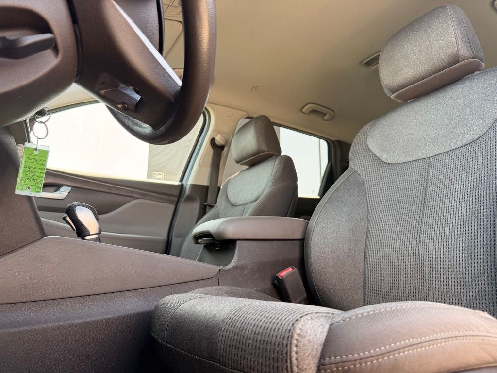 2019 Hyundai SANTA FE SE