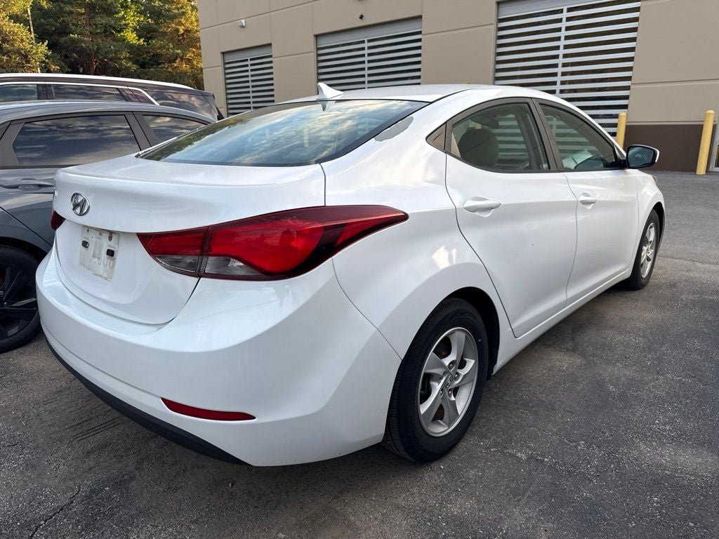 2015 Hyundai ELANTRA SE