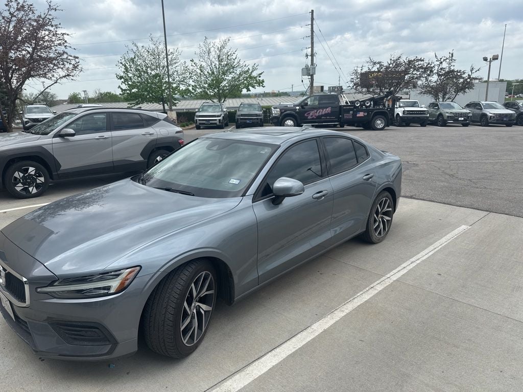 2019 Volvo S60 T6 Momentum
