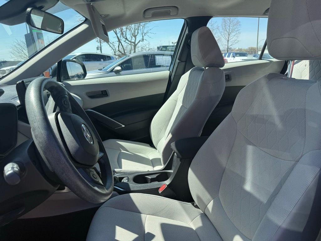 Used 2022 Toyota Corolla Cross L with VIN 7MUAAABG2NV018883 for sale in Kansas City