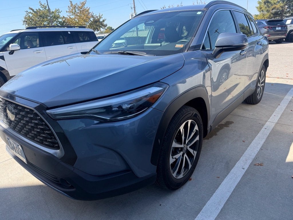 2024 Toyota Corolla Cross XLE