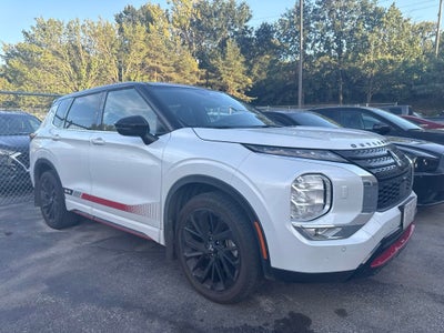 2023 Mitsubishi Outlander SE