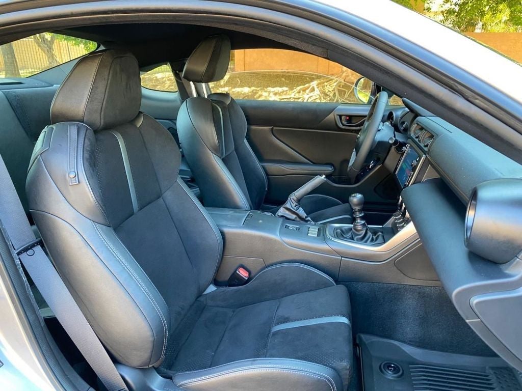Used 2024 Toyota GR86 Premium with VIN JF1ZNBE12R9750939 for sale in Kansas City