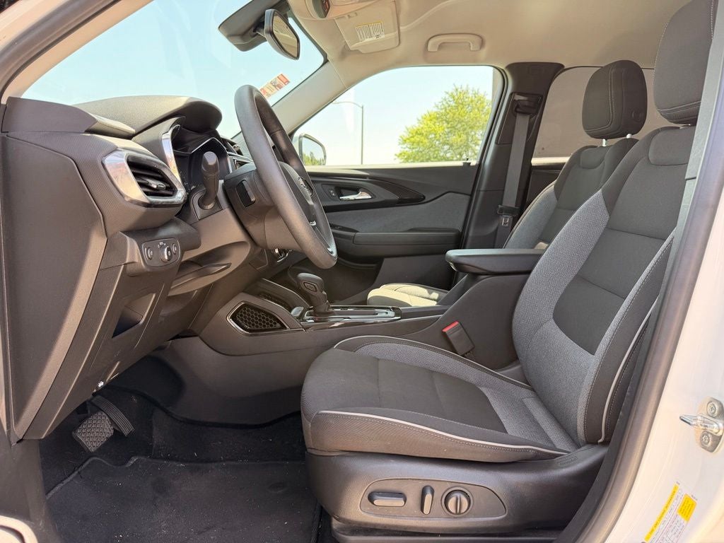 Used 2023 Chevrolet TrailBlazer LT with VIN KL79MPSL3PB075900 for sale in Kansas City