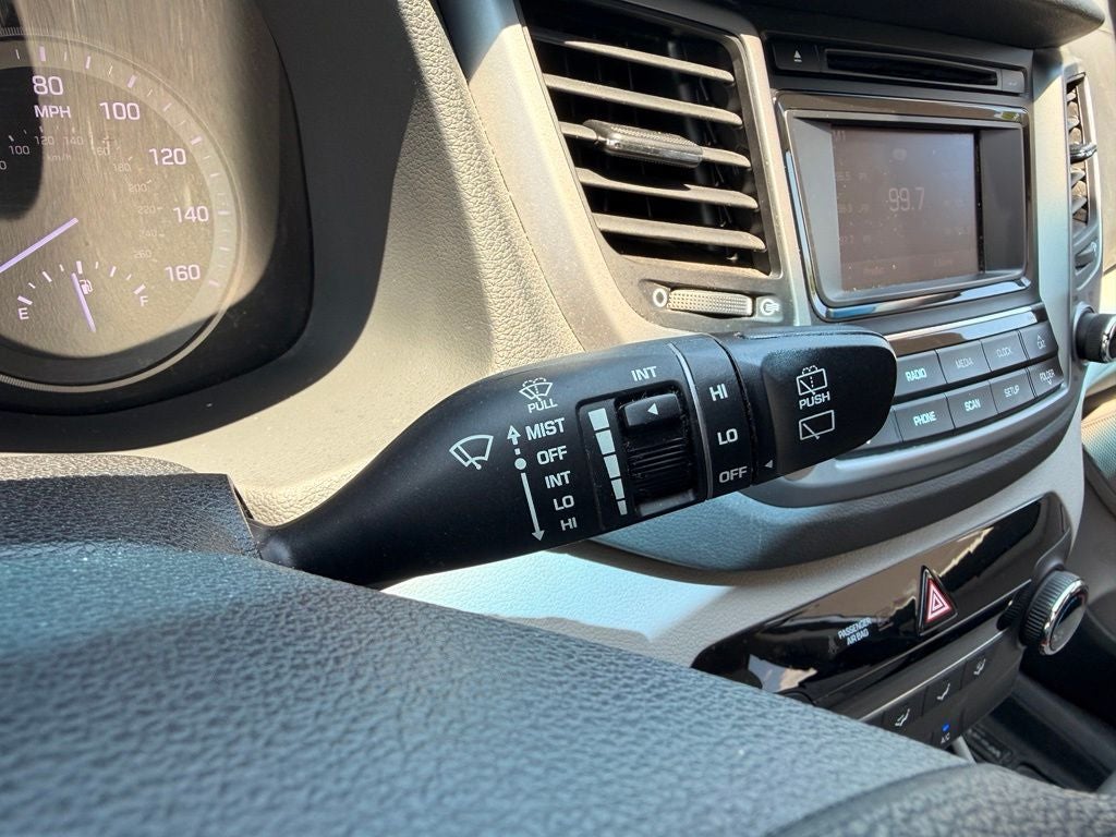 2017 Hyundai TUCSON SE Popular Equipment Package