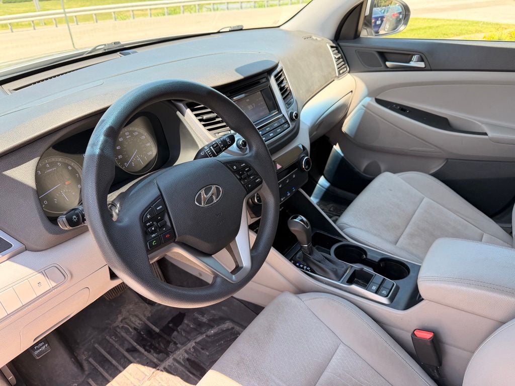 2017 Hyundai TUCSON SE Popular Equipment Package