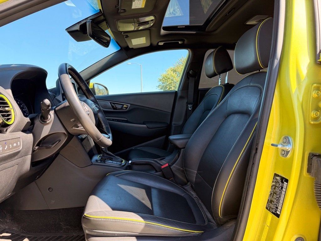 Used 2020 Hyundai Kona Ultimate with VIN KM8K5CA56LU543755 for sale in Kansas City