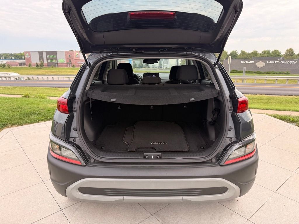 2022 Hyundai KONA SEL