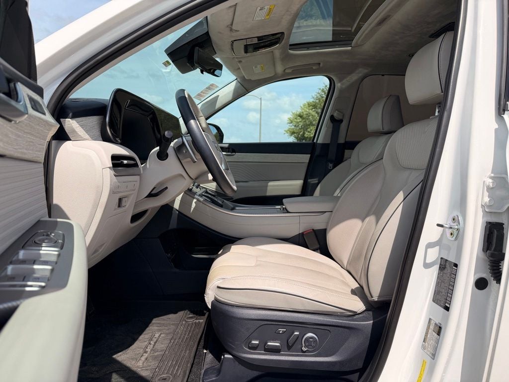 Used 2023 Hyundai Palisade Calligraphy with VIN KM8R7DGE0PU545738 for sale in Kansas City