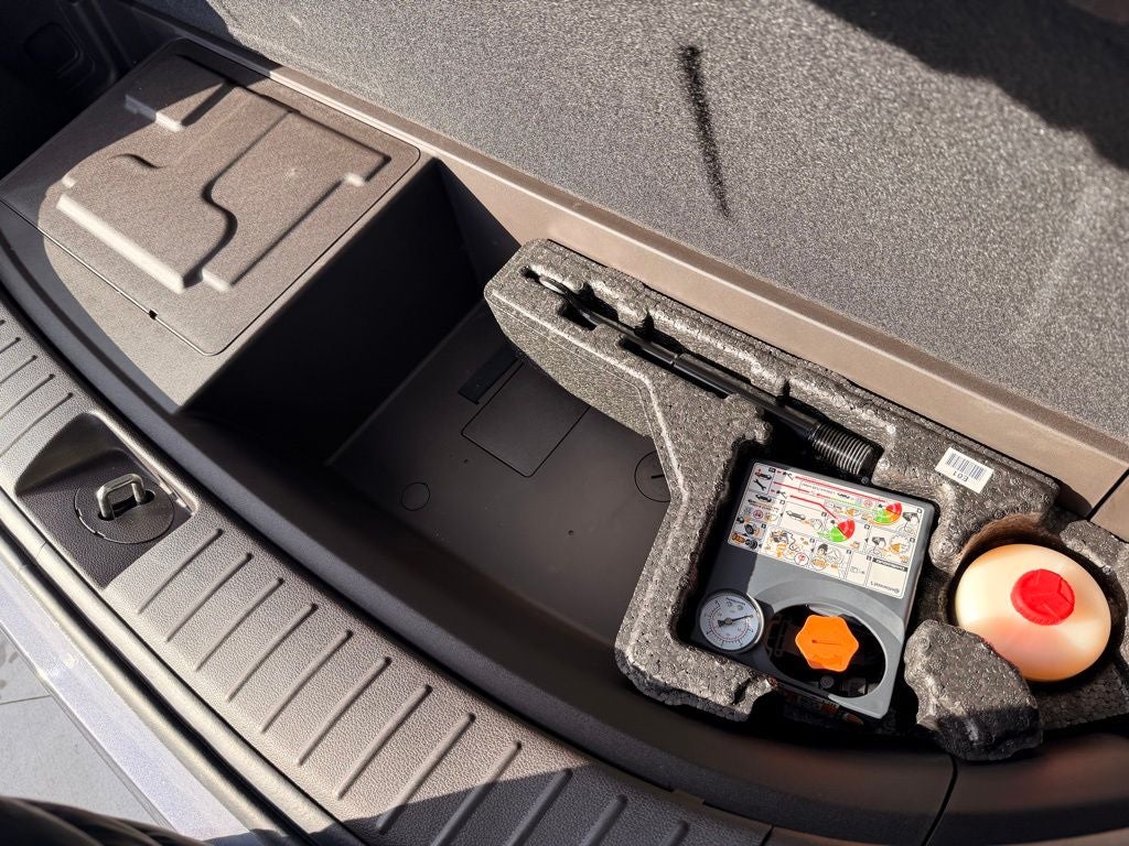 2022 Hyundai SANTA FE HYBRID SEL Premium