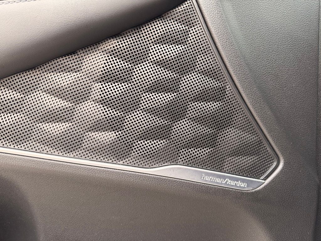 2022 Hyundai SANTA FE HYBRID Limited