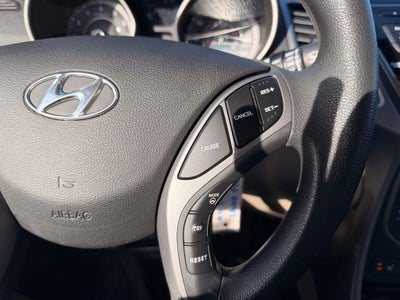 2014 Hyundai ELANTRA SE