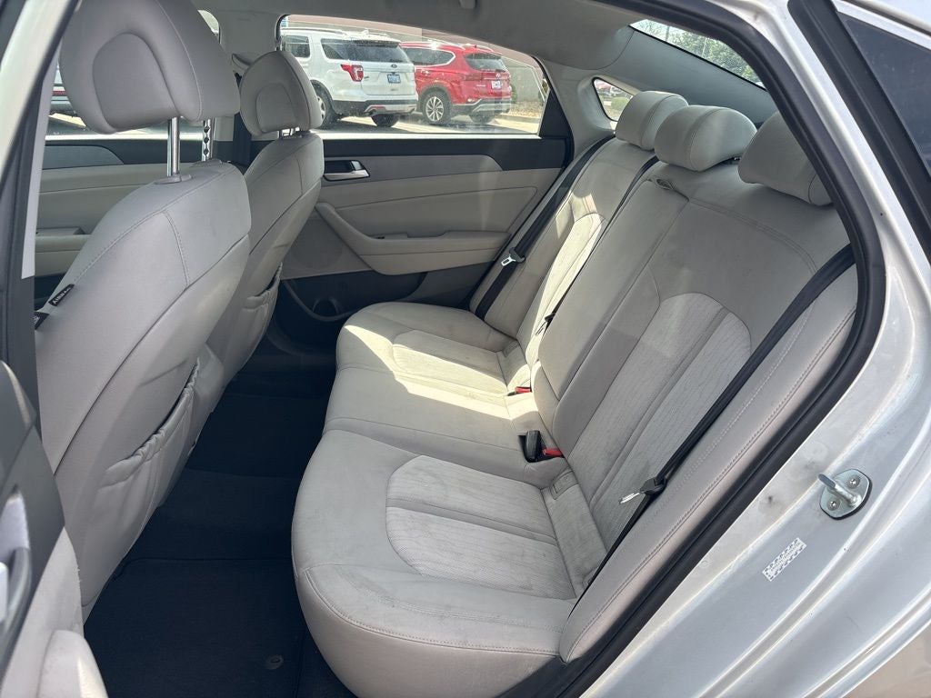 2017 Hyundai SONATA HYBRID SE