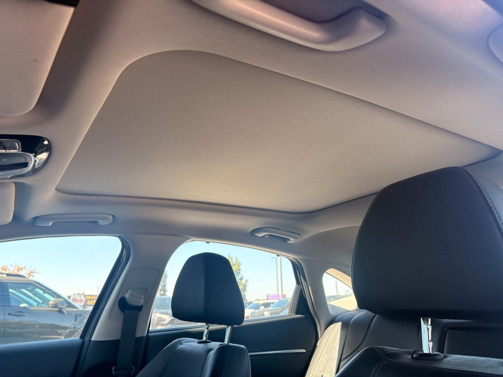 2023 Hyundai SONATA HYBRID Limited