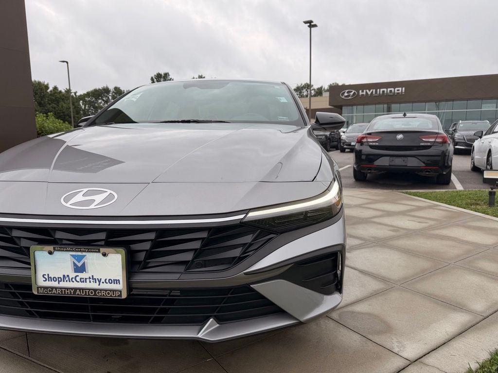 2025 Hyundai ELANTRA SEL Sport