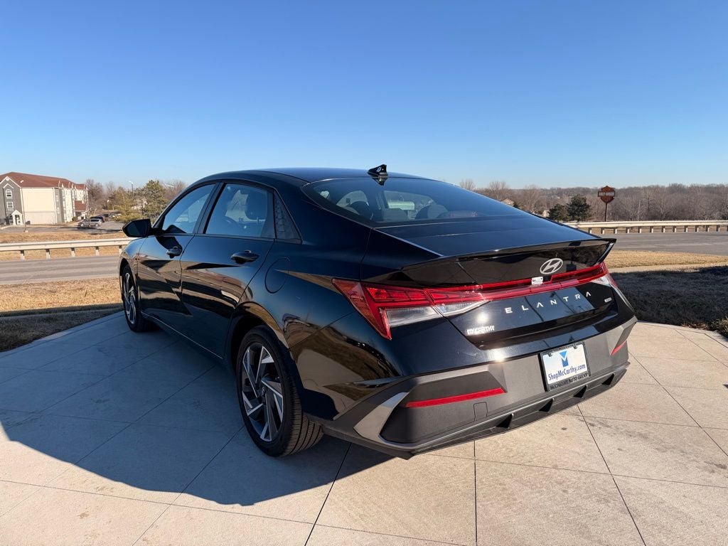 2025 Hyundai ELANTRA HYBRID SEL Sport