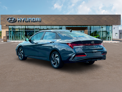 2025 Hyundai ELANTRA Limited